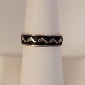Vintage Sterling Silver 925 Dolphin Repeating Band Ring Size 7.5 Animal Ocean